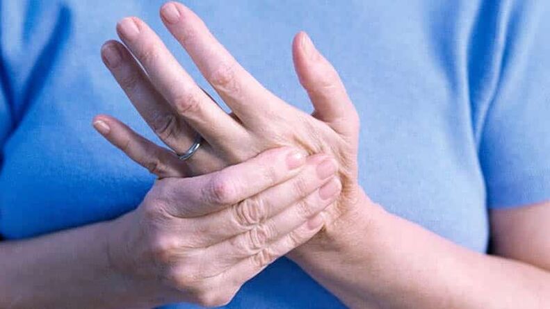 The causes of pain in the joints of the fingers